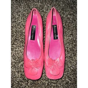 Etienne Aigner Gardener Leather Ballet Flats HOT PINK 3D Flowers Sz 7.5
